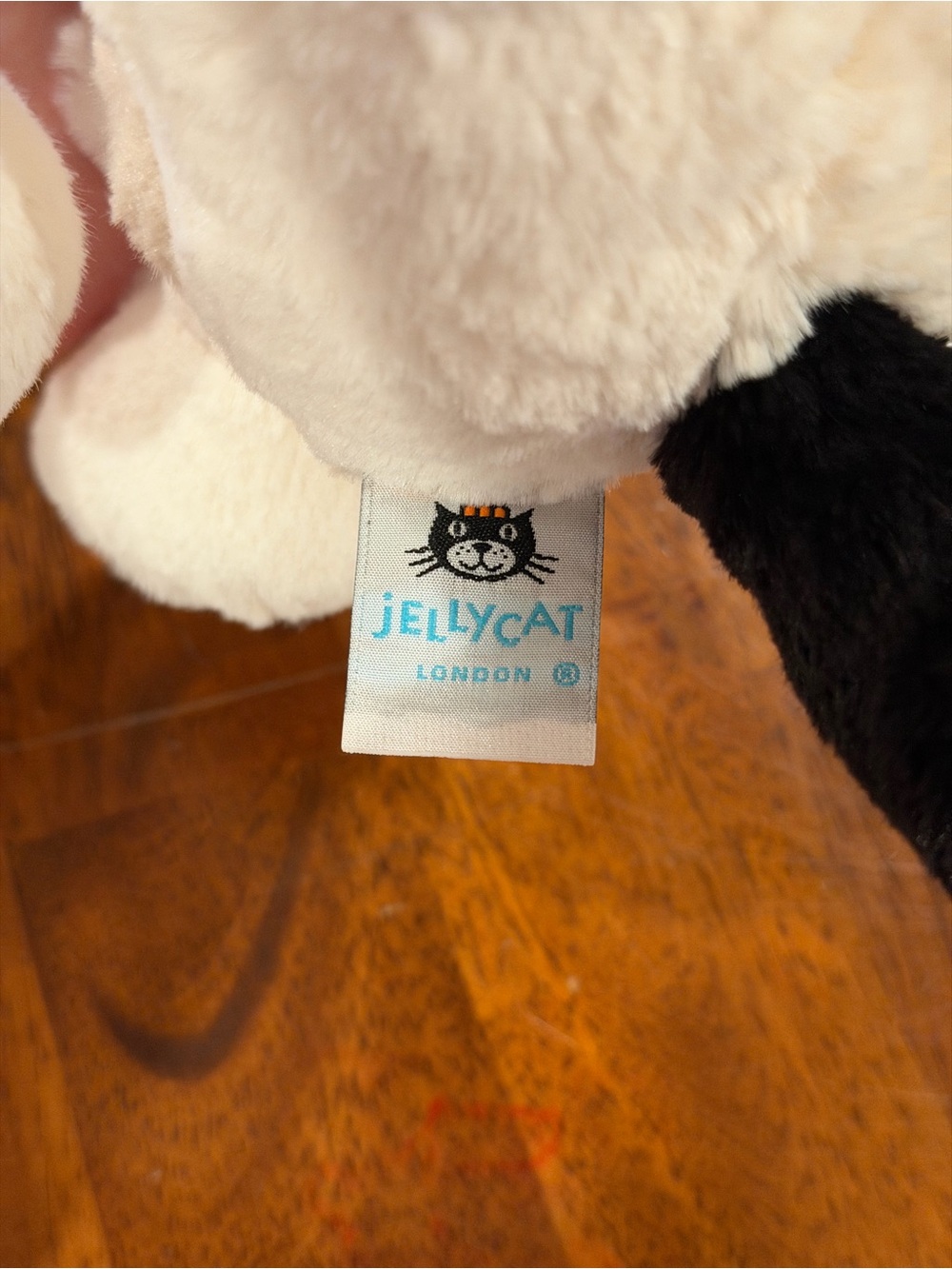 Jellycat Bashful Black & Cream Puppy - Picture 6 of 6
